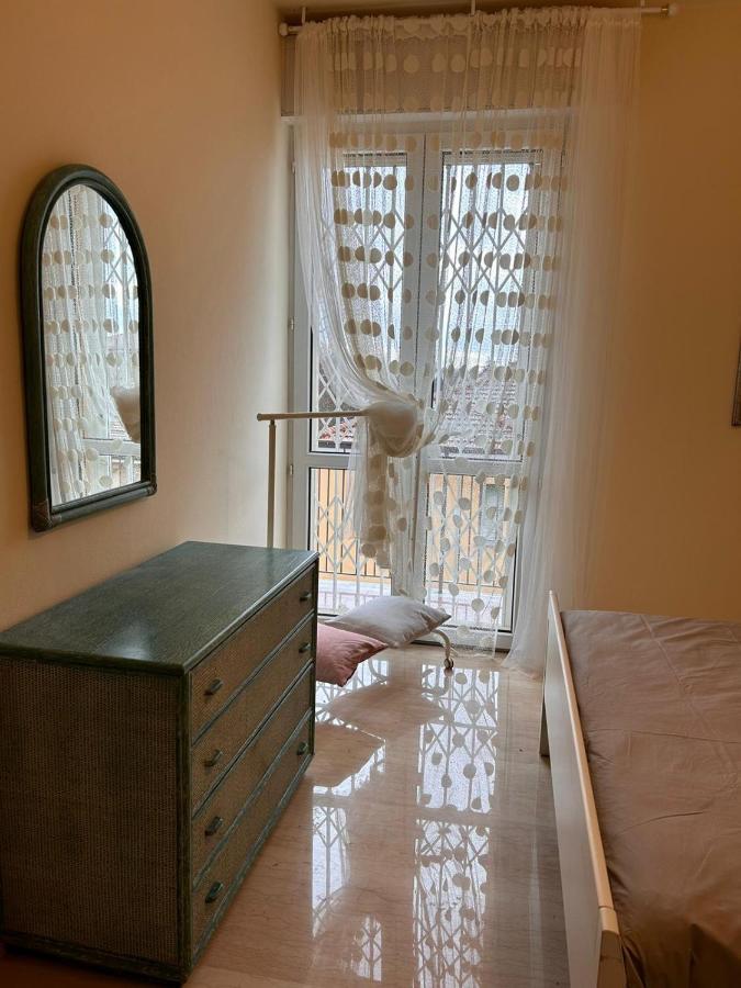 Camere In Appartamento Condiviso Vista San Luca Bologna Exterior photo